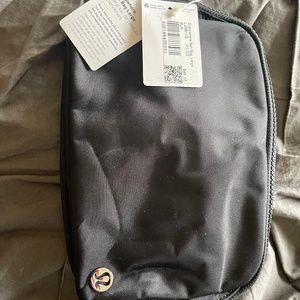 Lululemon Large Belt Bag 2L NWT